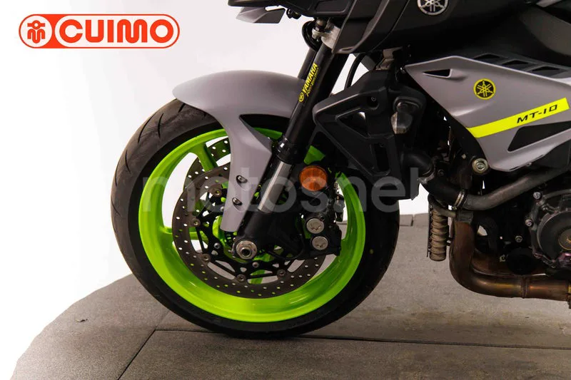 Yamaha MT-10 - Vista 21
