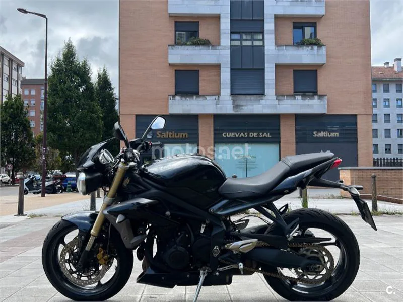 Triumph Street Triple 3700 € 2013 Asturias - 2