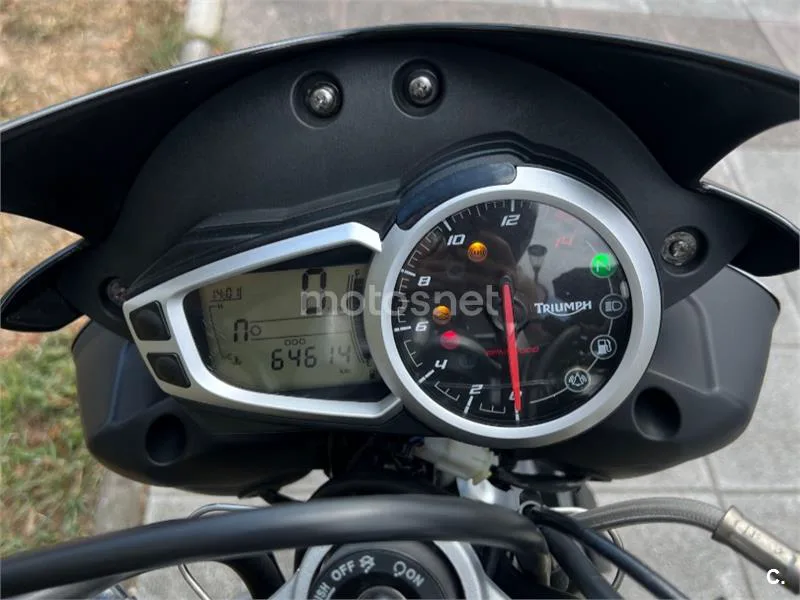Triumph Street Triple - Vista 5
