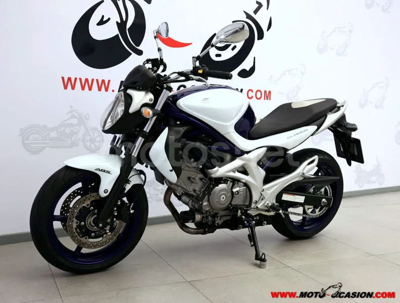 Suzuki Gladius 650 - Vista 8