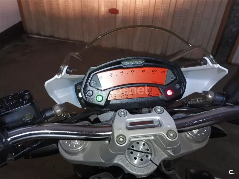 Ducati Monster 696 - Vista 6