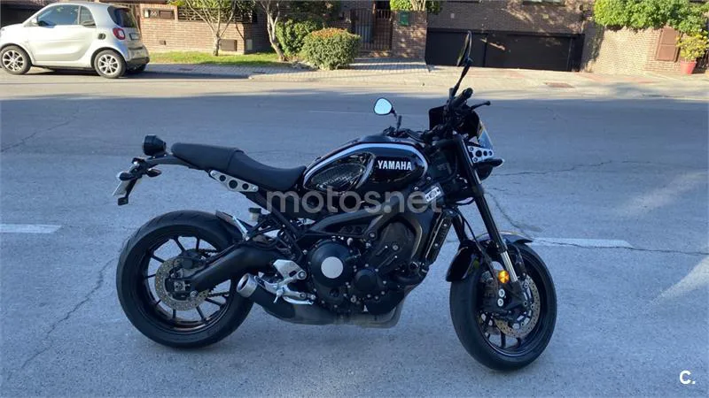 Yamaha XSR900 - Vista 3