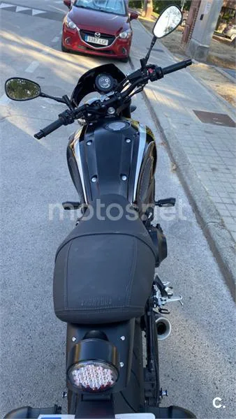 Yamaha XSR900 - Vista 4