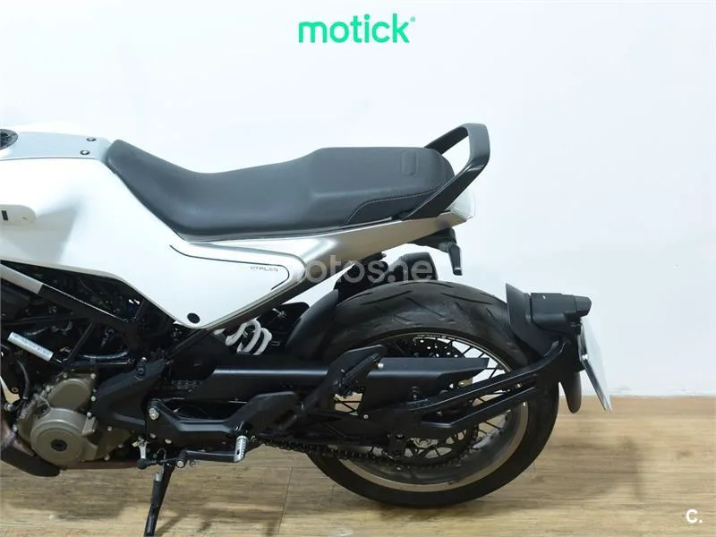 Husqvarna Vitpilen 401 - Vista 9