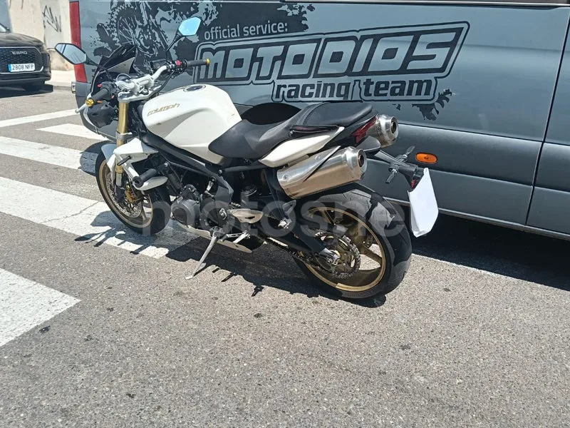 Triumph Street Triple 3600 € 2012 Zaragoza - 2