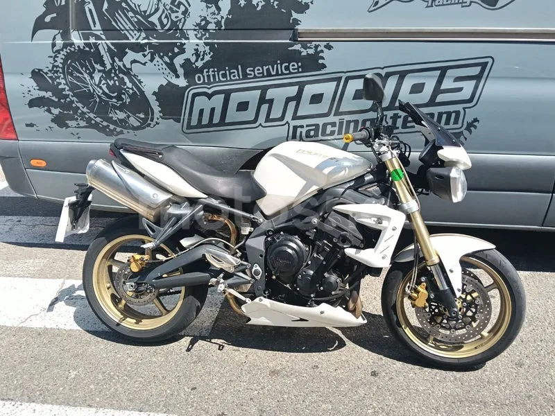 Triumph Street Triple - Vista 5