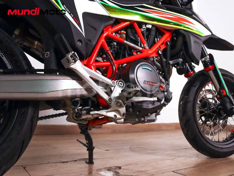 KTM 690 Duke - Vista 4