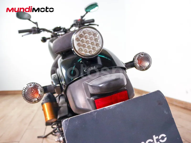 Yamaha XV950 - Vista 9