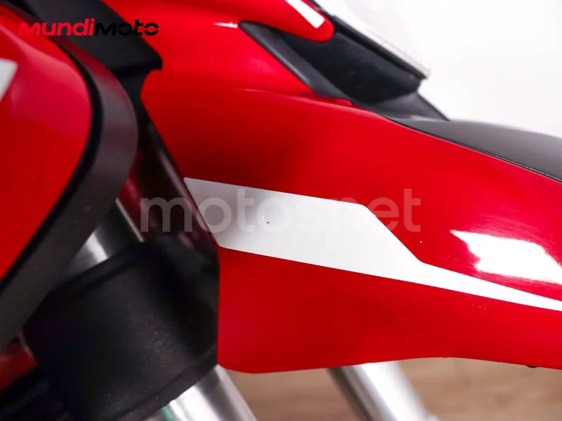 Ducati Hypermotard 939 - Vista 14