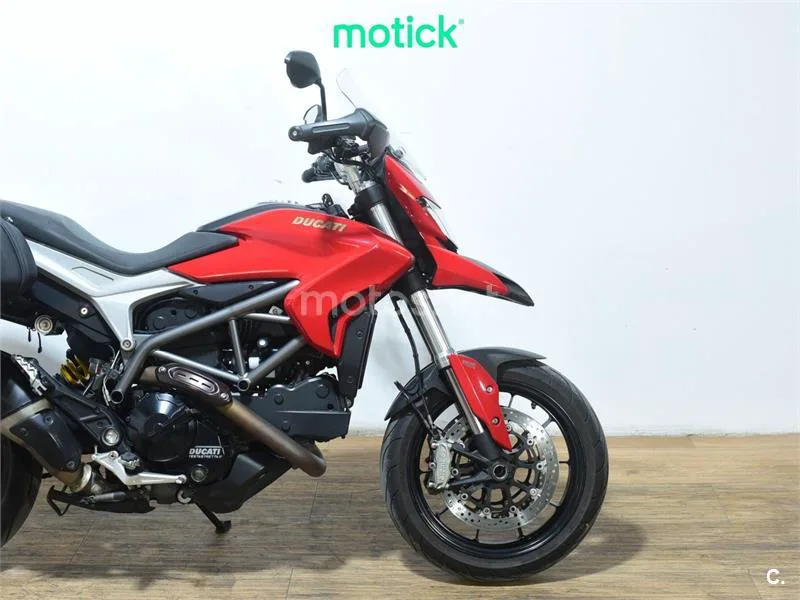 Ducati Hyperstrada - Vista 4