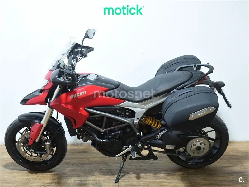 Ducati Hyperstrada - Vista 7