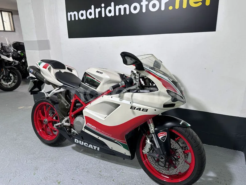 Ducati 848 - Vista 3
