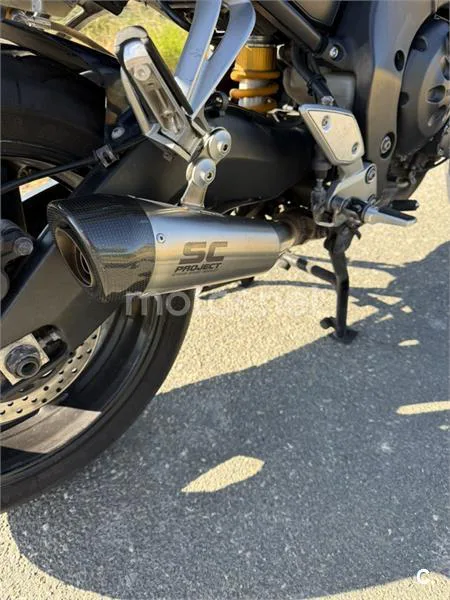 Yamaha FZ1 Fazer - Vista 5