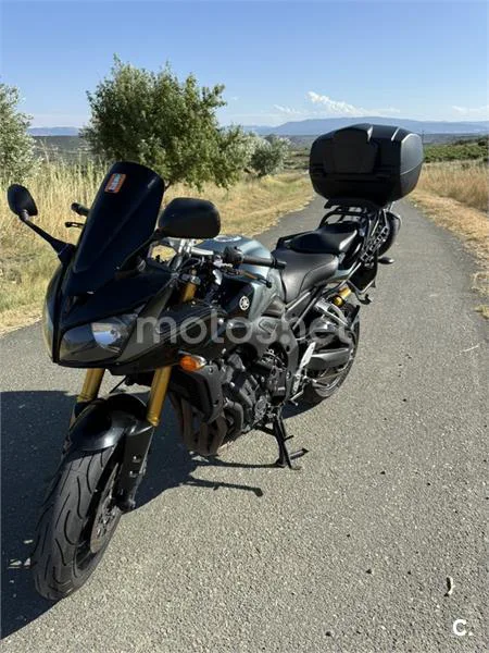 Yamaha FZ1 Fazer - Vista 6