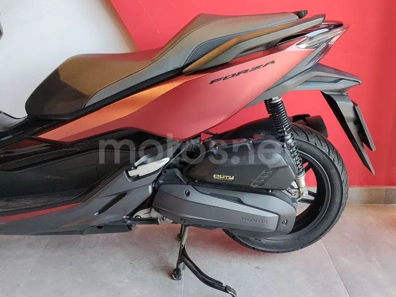 Honda Forza 125 - Vista 16