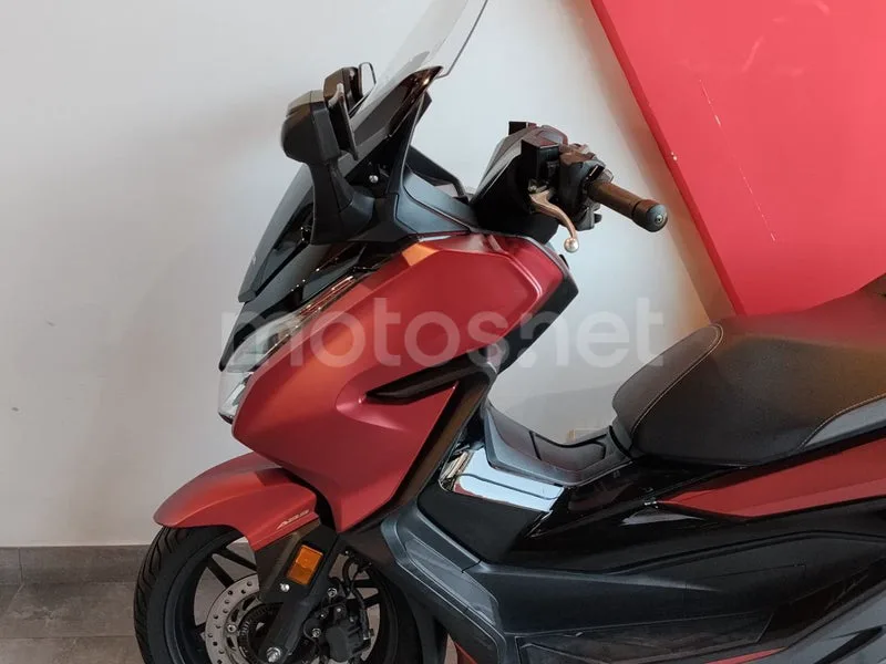 Honda Forza 125 - Vista 17
