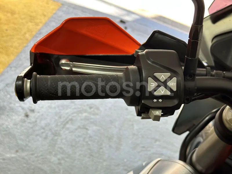 KTM 790 Adventure - Vista 13