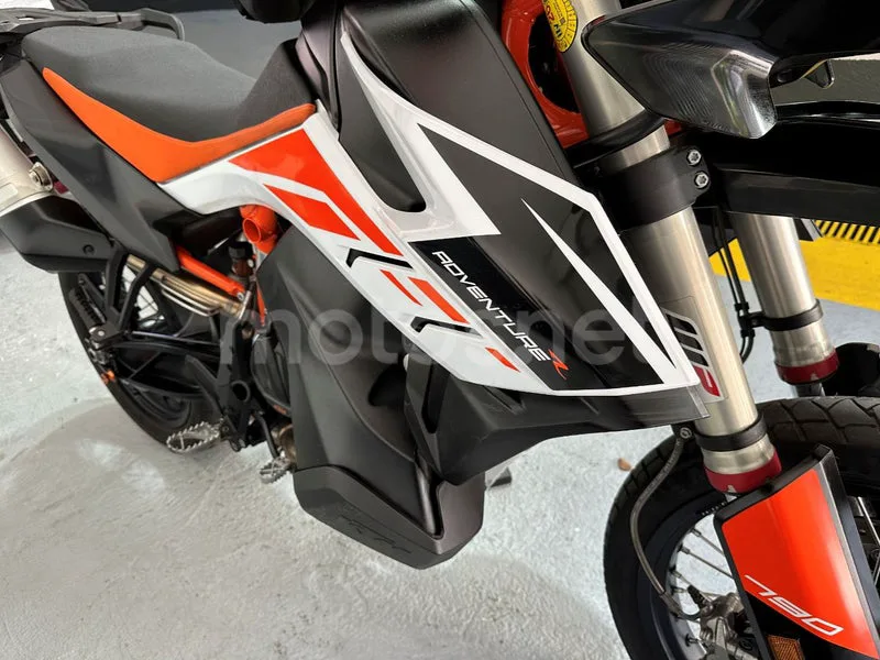 KTM 790 Adventure - Vista 26