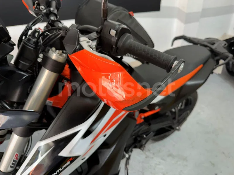 KTM 790 Adventure - Vista 28