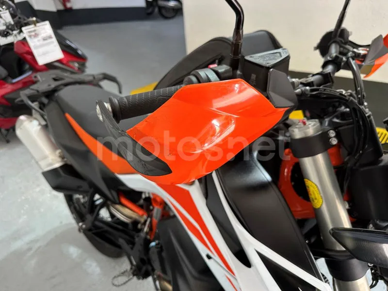 KTM 790 Adventure - Vista 29