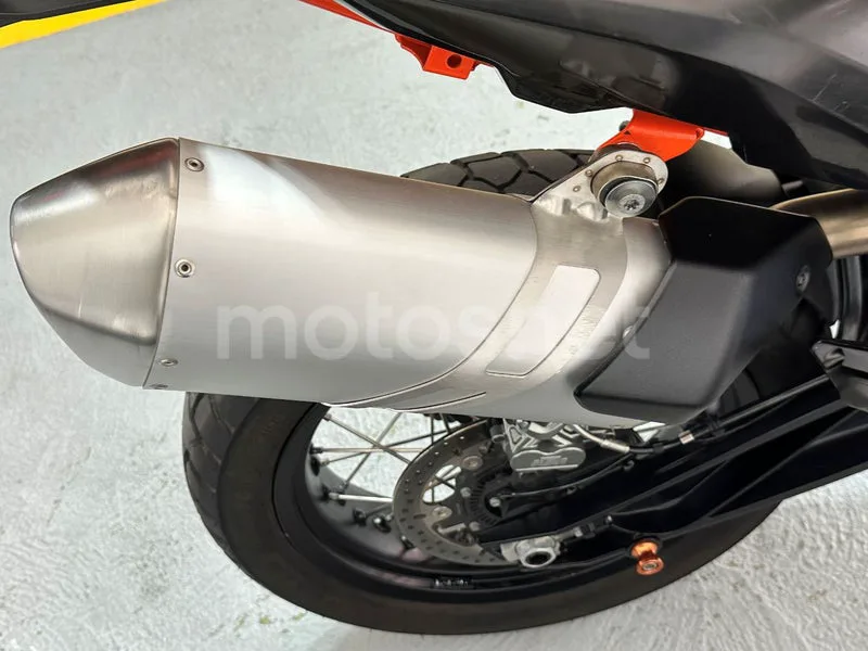 KTM 790 Adventure - Vista 37