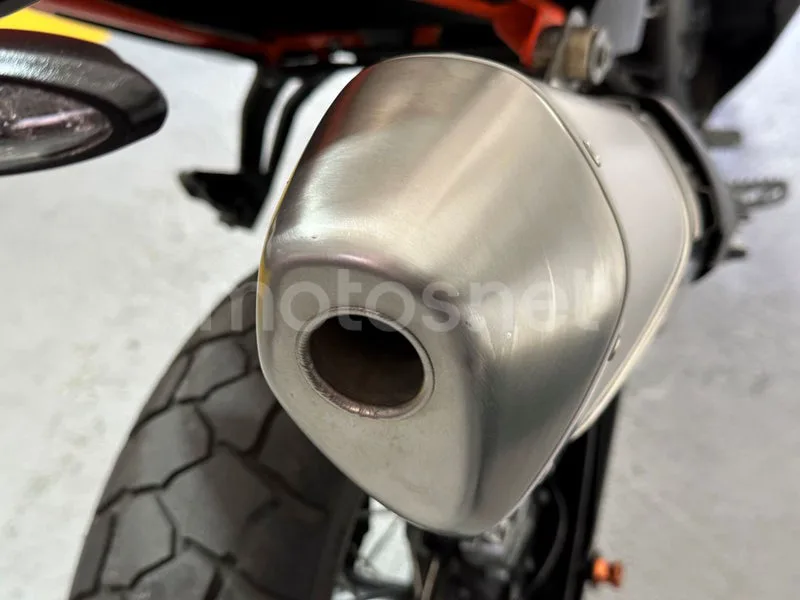 KTM 790 Adventure - Vista 38