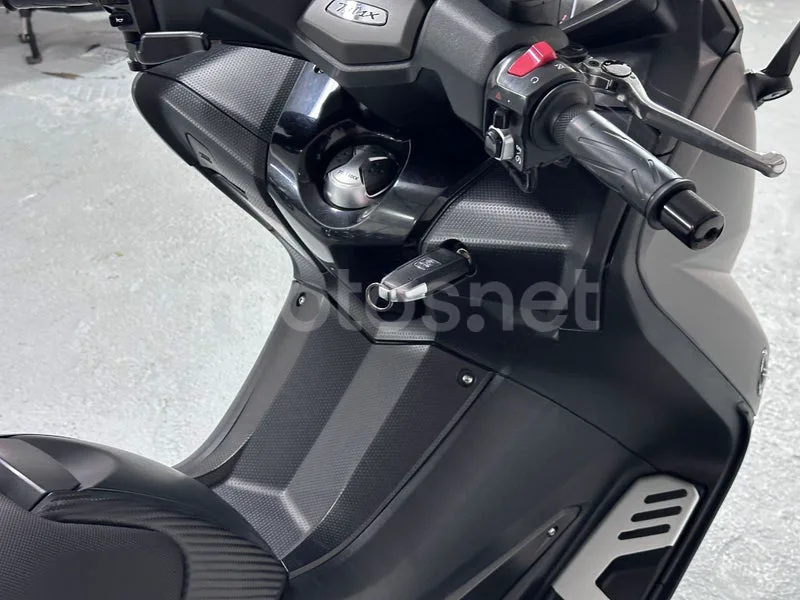 Yamaha TMAX 530 - Vista 15