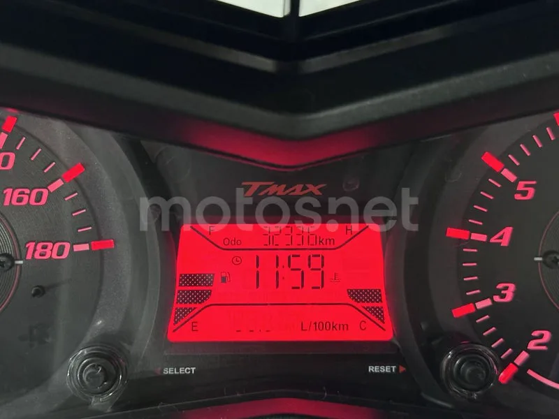 Yamaha TMAX 530 - Vista 10