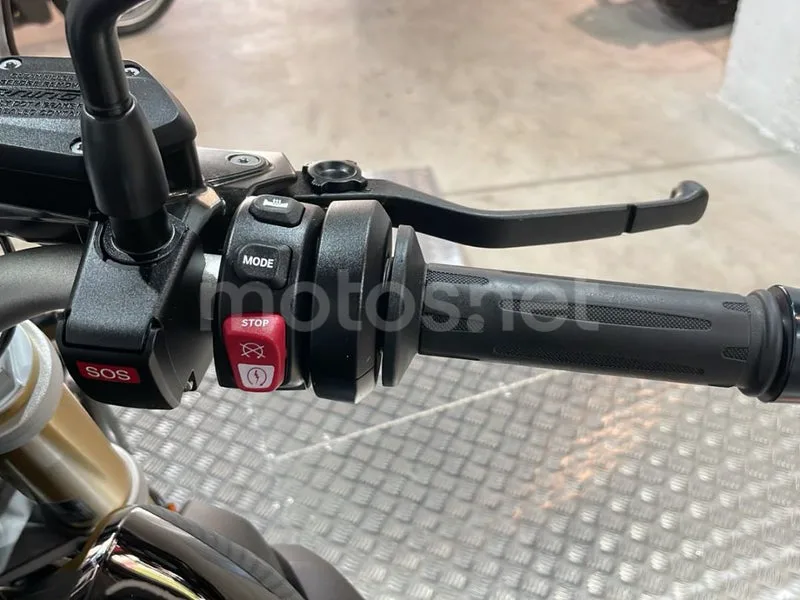 BMW R 1250 R - Vista 11