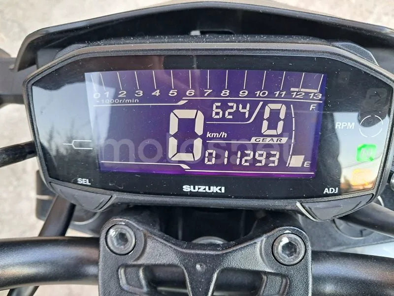 Suzuki GSX-S125 - Vista 5