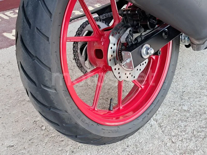 Suzuki GSX-S125 - Vista 10