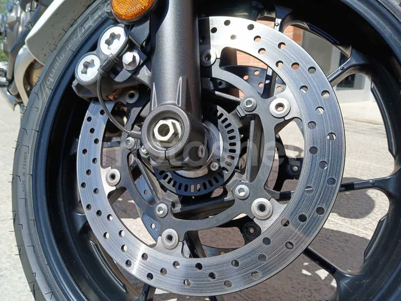 Yamaha XSR700 - Vista 11
