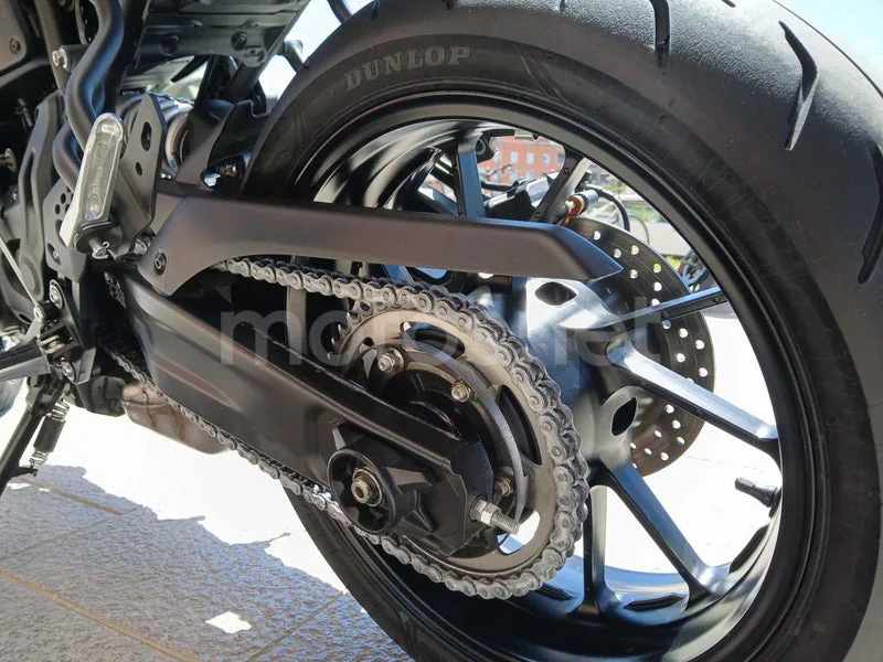 Yamaha XSR700 - Vista 13