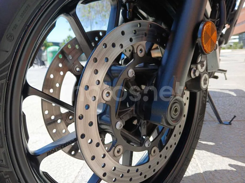 Yamaha XSR700 - Vista 14