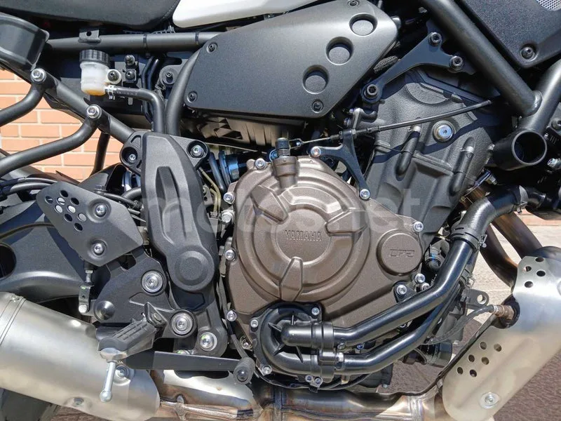 Yamaha XSR700 - Vista 5