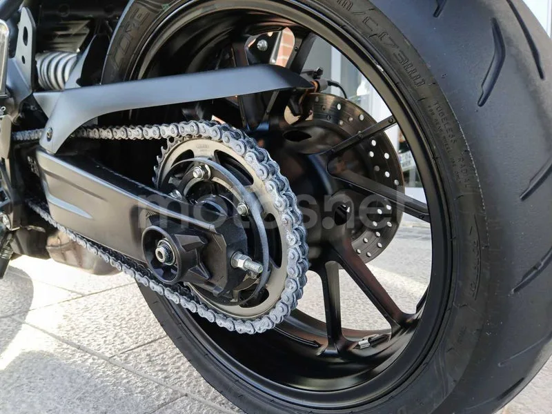 Yamaha XSR700 - Vista 27