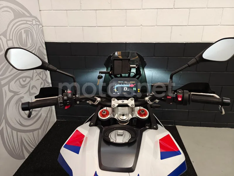 BMW F 900 GS - Vista 7