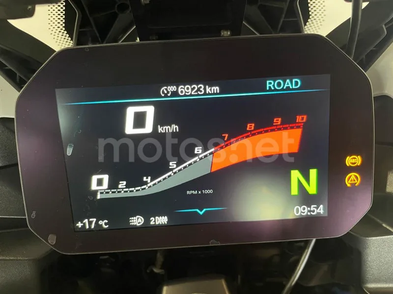 BMW F 900 XR - Vista 5
