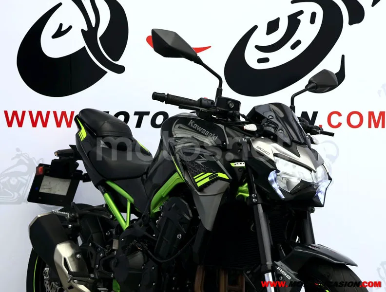 Kawasaki Z900 - Vista 4