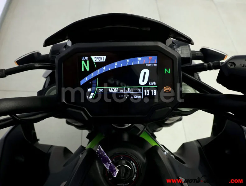 Kawasaki Z900 - Vista 6