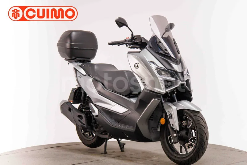 Voge SR1 125 2499 € 2024 Málaga - 1