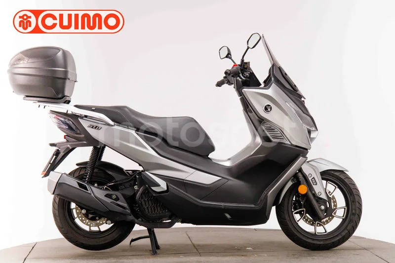 Voge SR1 125 2499 € 2024 Málaga - 2
