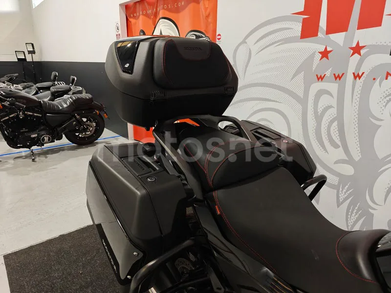Honda NT1100 - Vista 16