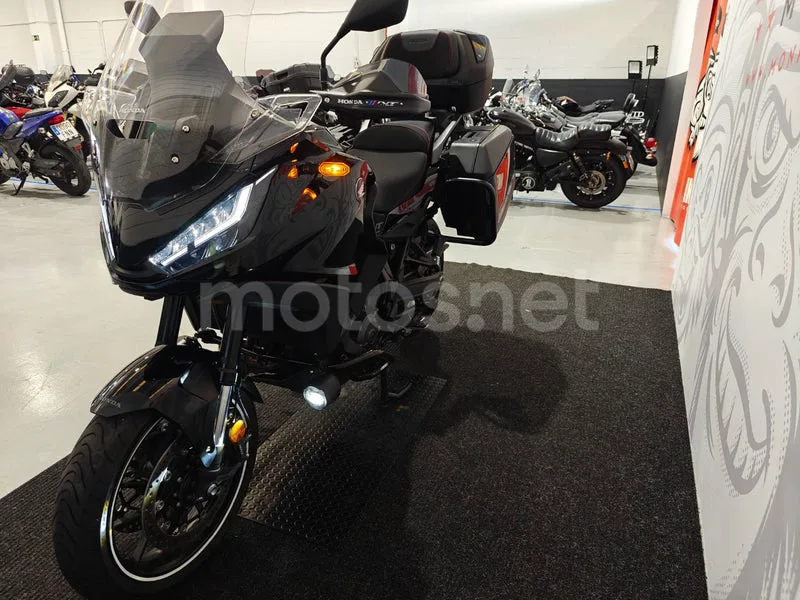 Honda NT1100 - Vista 6