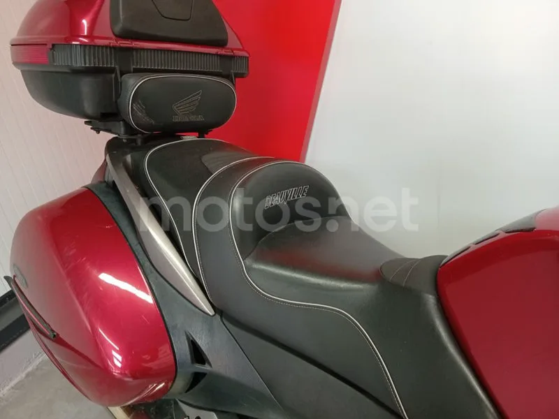 Honda NT700V Deauville - Vista 5