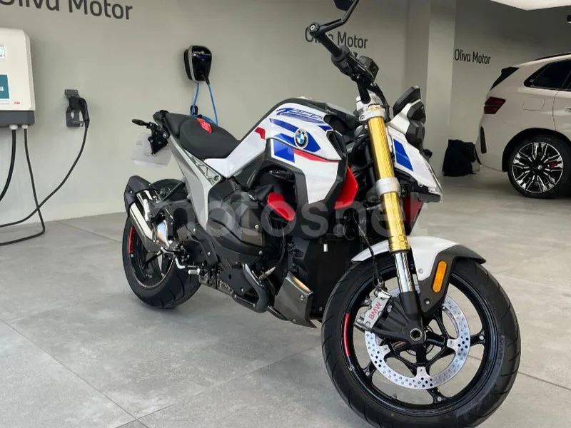 BMW R 1300 R - Vista 4