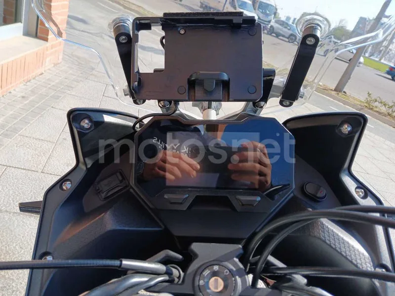 Voge 650DSX - Vista 10
