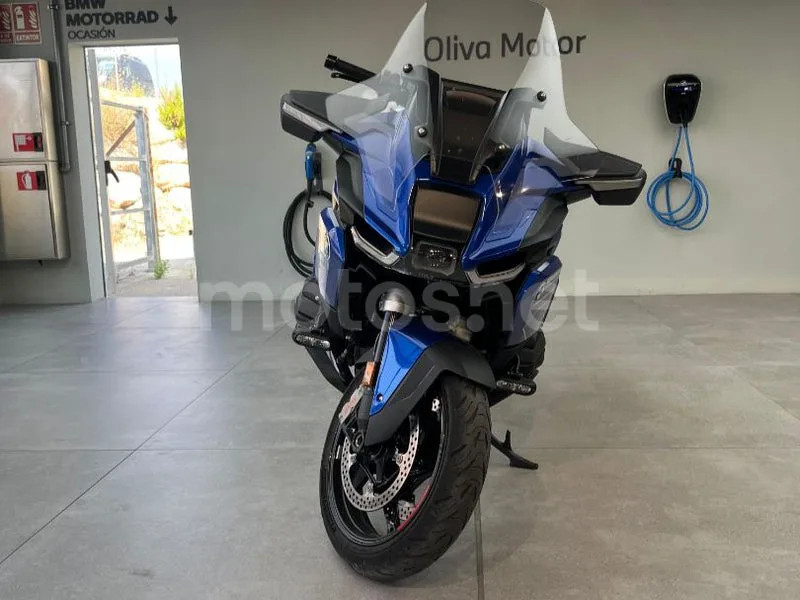 BMW R 1300 RT - Vista 3