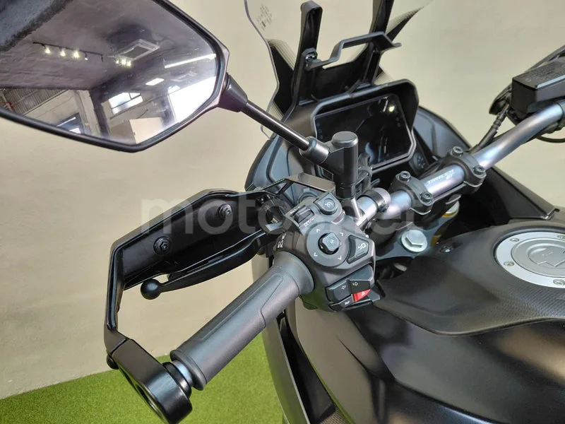 Yamaha Tracer 7 - Vista 15