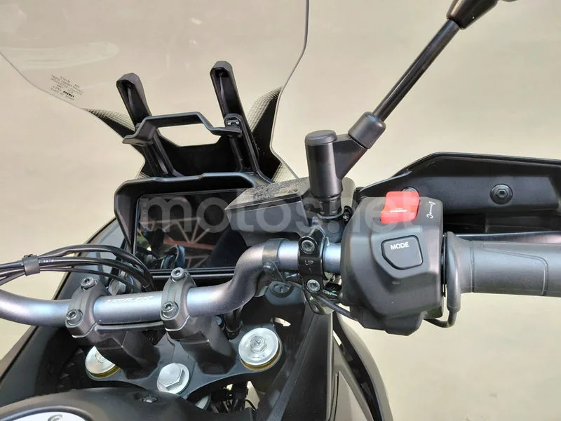 Yamaha Tracer 7 - Vista 16